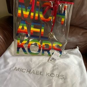 Michael Kors rainbow tote 🌈